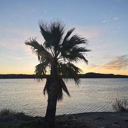 Belle villa de 90m2 au calme avec jardin et parking à 10 mn de la mer en voiture Fos-sur-Mer Esterno foto