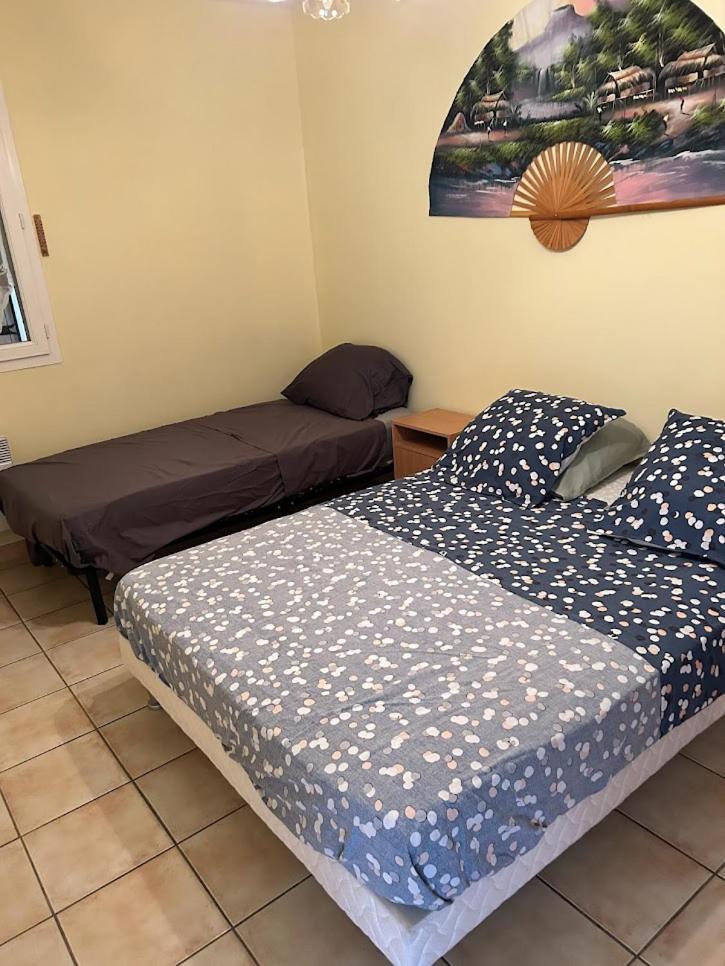 Belle villa de 90m2 au calme avec jardin et parking à 10 mn de la mer en voiture Fos-sur-Mer Esterno foto